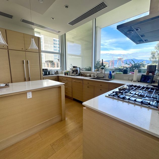 Residential cleaning service in Vancouver BC for homes and condos