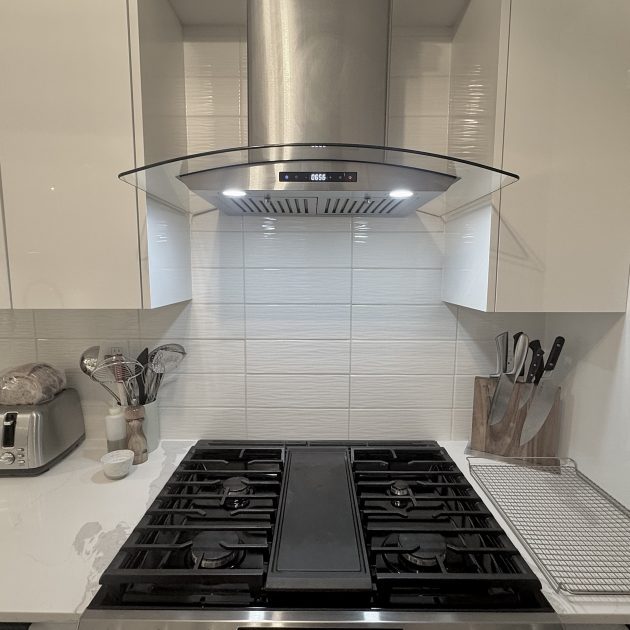 Residential kitchen cleaning in Vancouver BC with detailed care